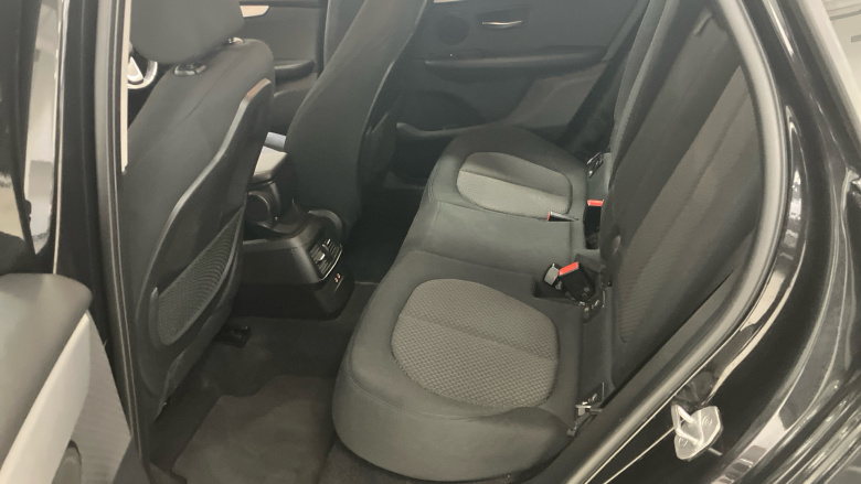 BMW 2 Series 220i SE 5dr DCT Petrol Hatchback